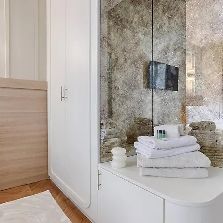 Mykeypers Great Luxury Flat 1br/4p - Champs Elysees Appartamento Parigi